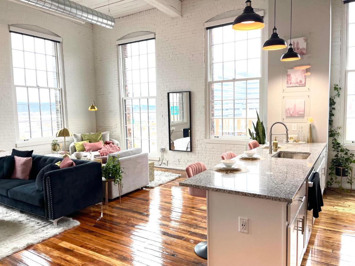 2Br 2Br Le Chateau 505 Lux Penthouse In A Historic Building Utica Exterior foto